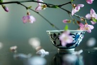 女孩子學(xué)茶藝好還是花藝好？